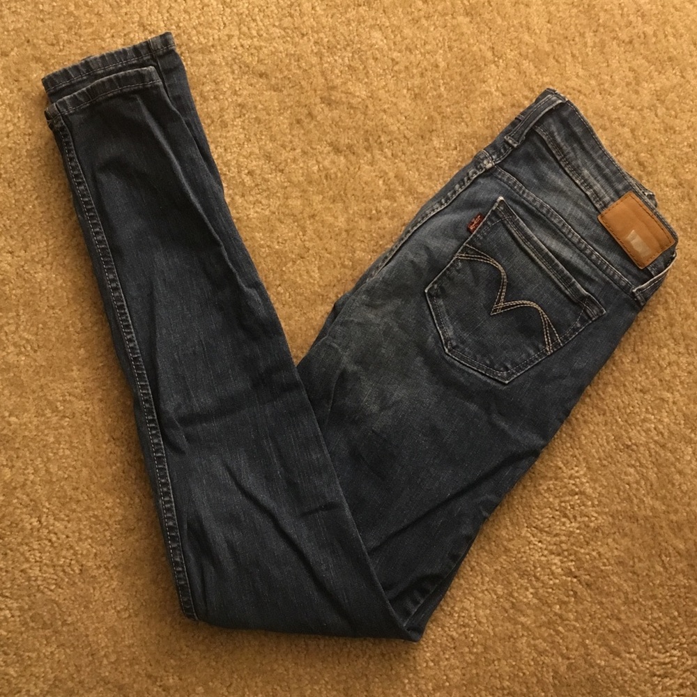 Levi’s low rise skinny jeans